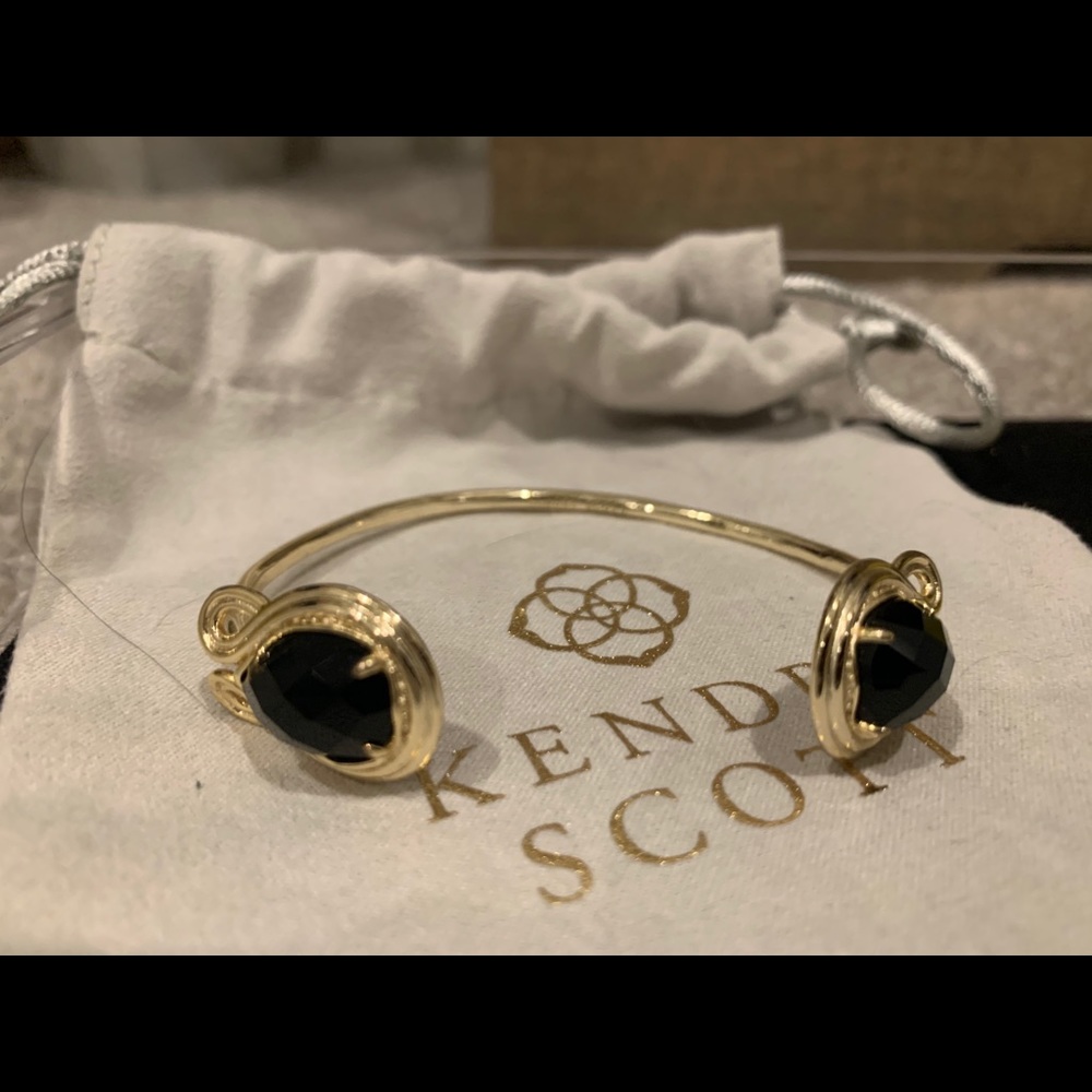 ❌SOLD❌ Kendra Scott Andy Cuff in Black and Gold